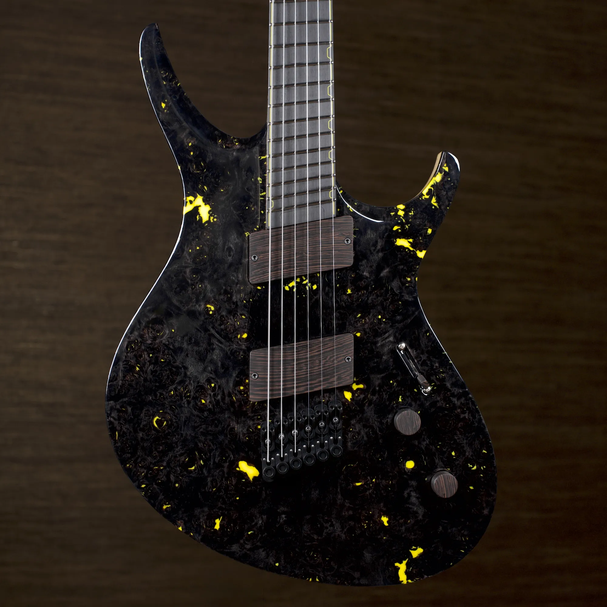 Boutique guitar high end superstrat double cut, poplar burl special color